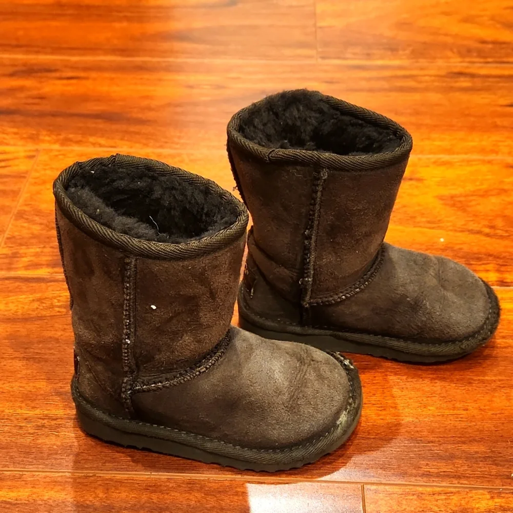 UGG Toddler Boots size 8